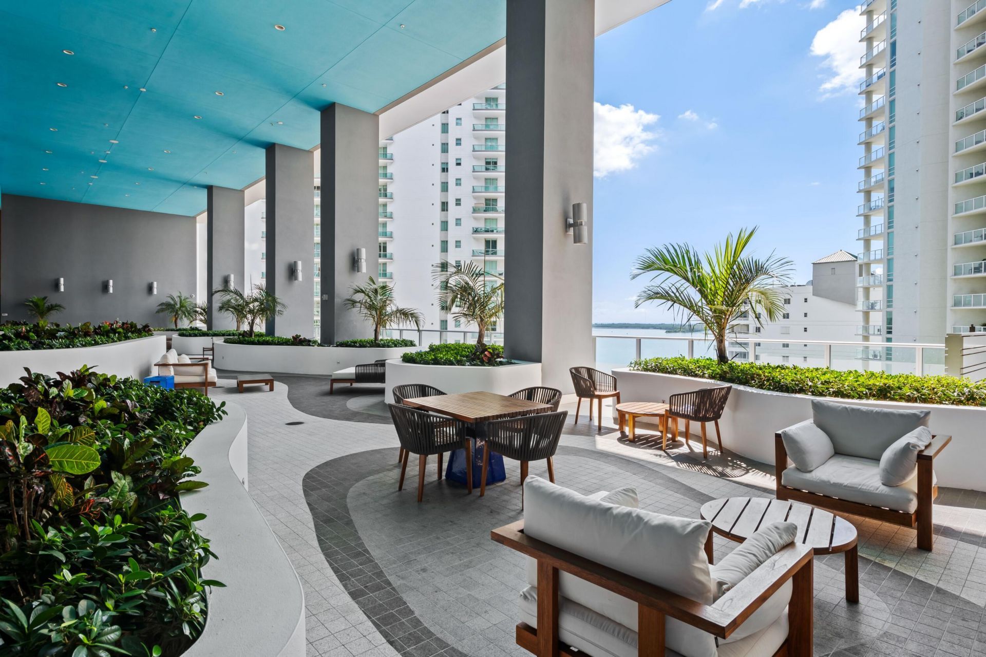 1300 Brickell Bay Drive, Unit 1005, Miami, FL 33131 Photo