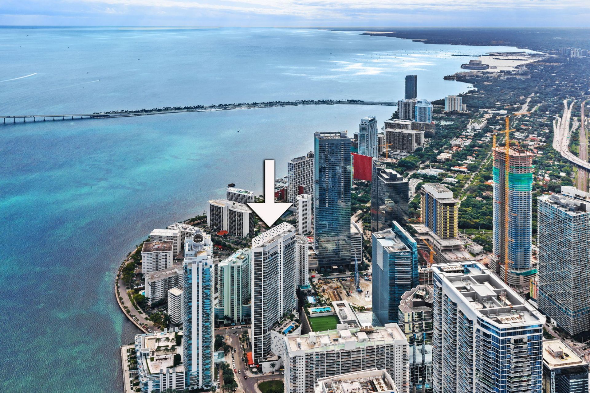 1300 Brickell Bay Drive, Unit 1005, Miami, FL 33131 Photo