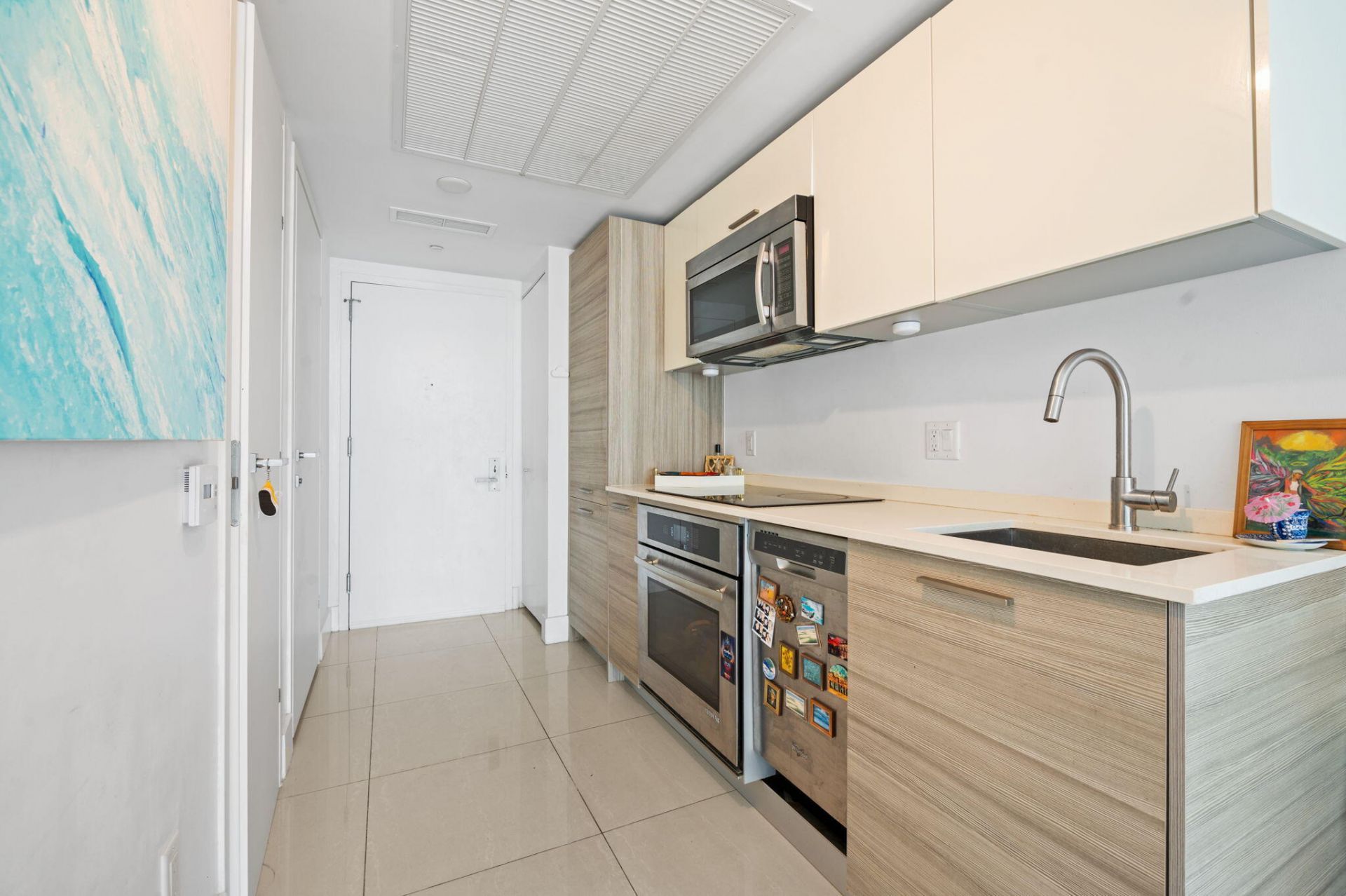 1300 Brickell Bay Drive, Unit 1005, Miami, FL 33131 Photo