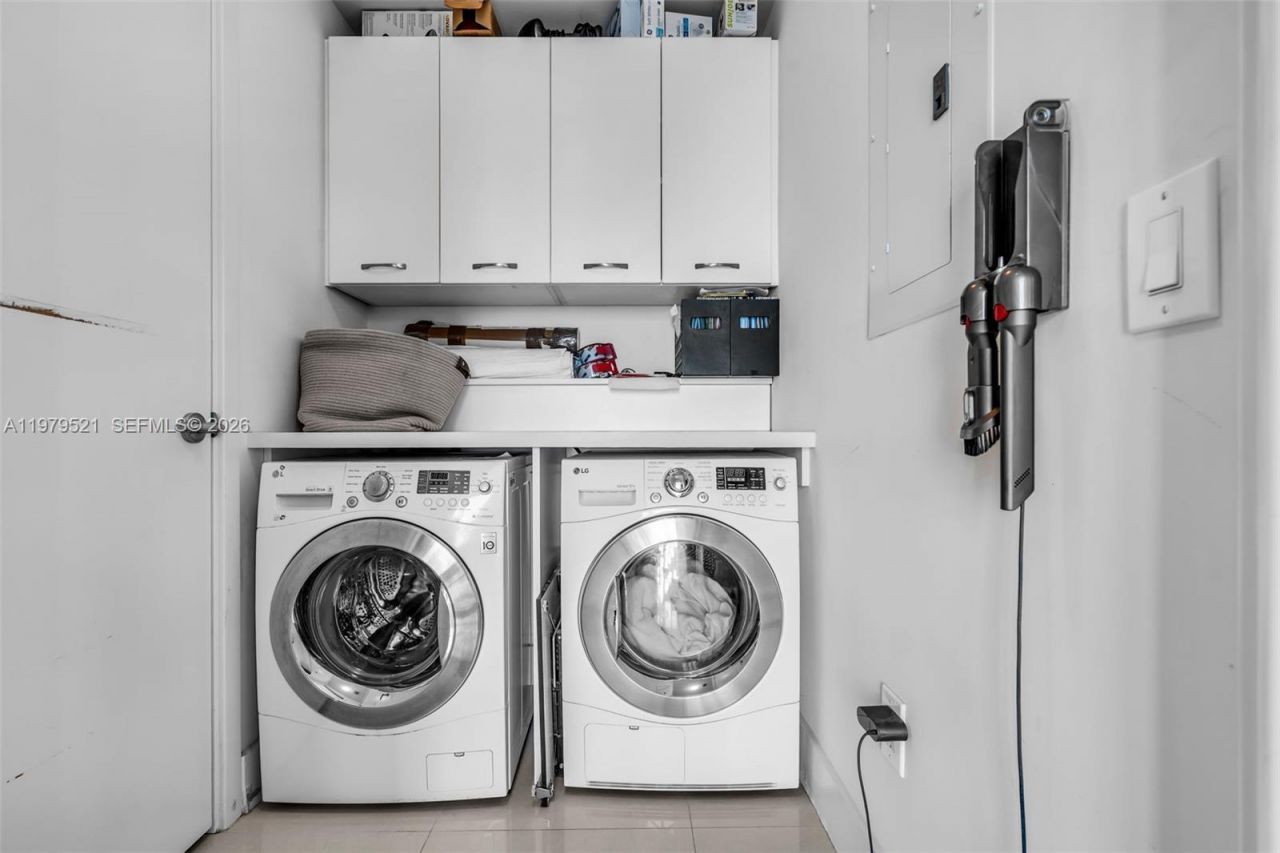 6899 Collins Ave , Unit 2403, Miami Beach, FL 33141 Photo