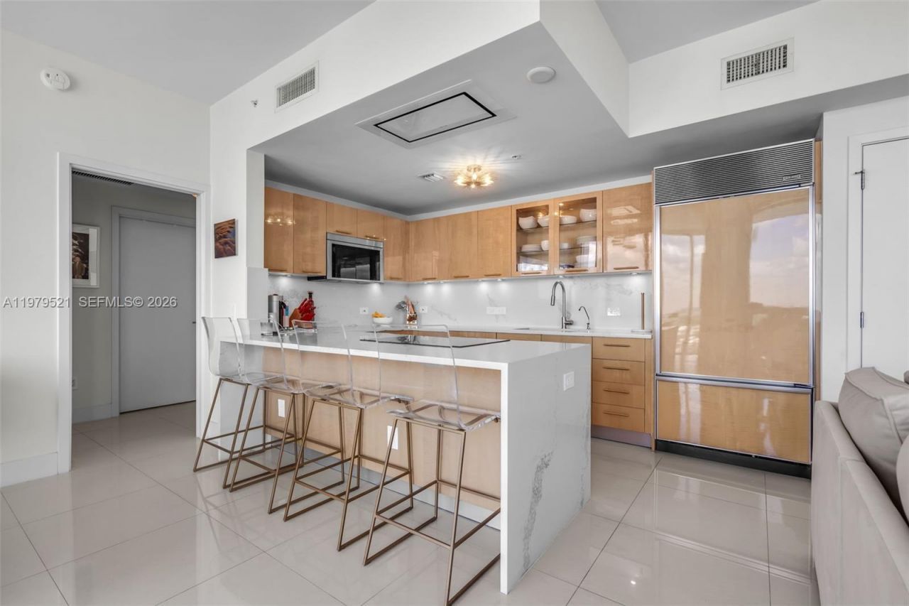 6899 Collins Ave , Unit 2403, Miami Beach, FL 33141 Photo