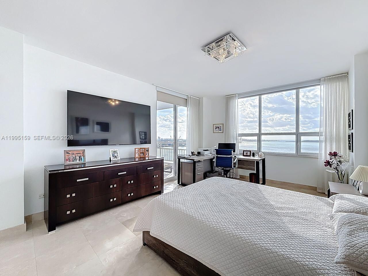 808 Brickell Key Dr, Unit 2002, Miami, FL 33131 Photo