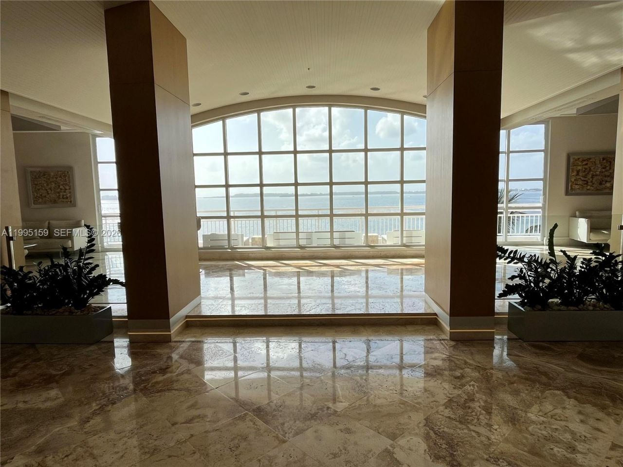 808 Brickell Key Dr, Unit 2002, Miami, FL 33131 Photo