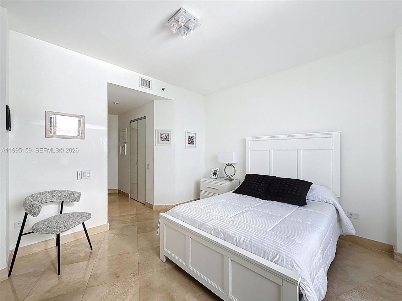 808 Brickell Key Dr, Unit 2002, Miami, FL 33131 Photo