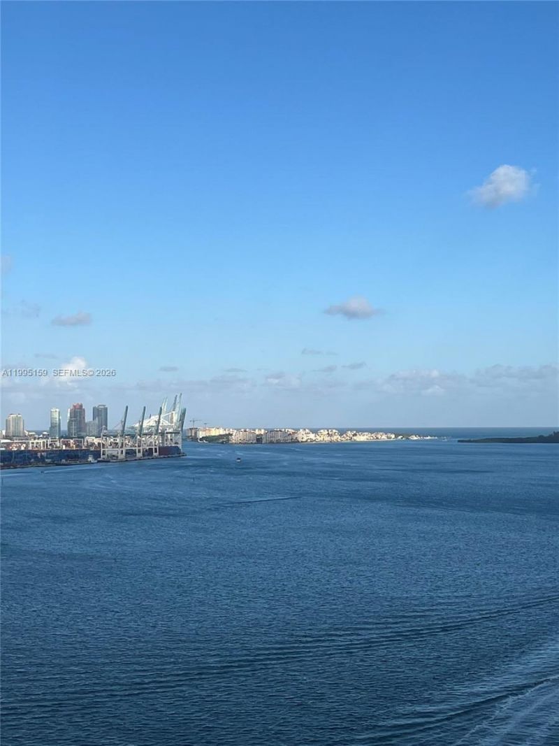 808 Brickell Key Dr, Unit 2002, Miami, FL 33131 Photo