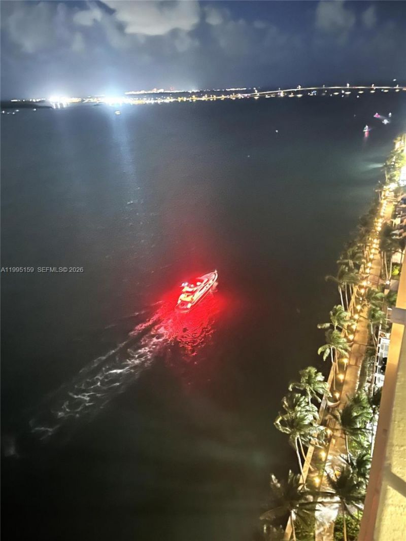 808 Brickell Key Dr, Unit 2002, Miami, FL 33131 Photo