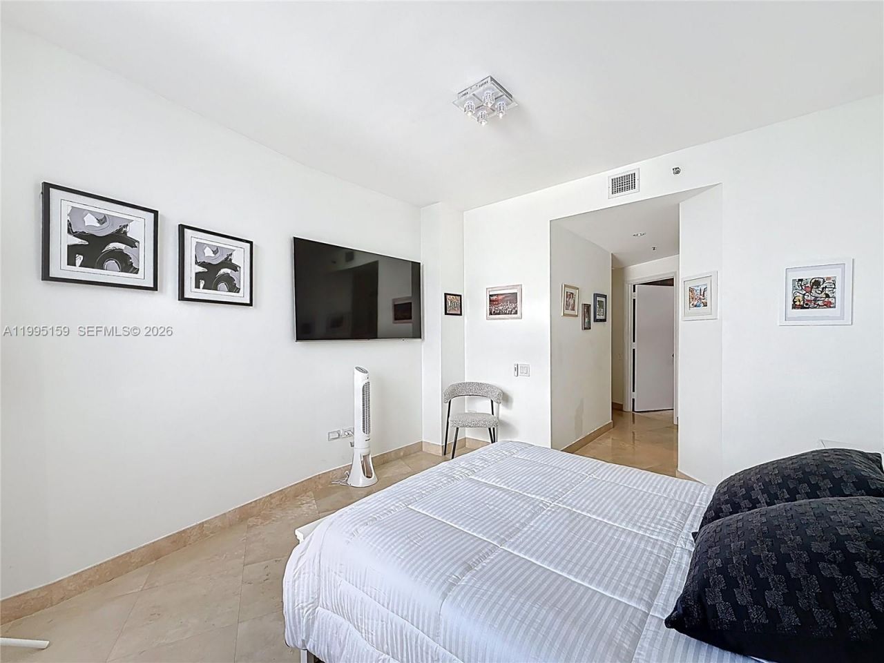 808 Brickell Key Dr, Unit 2002, Miami, FL 33131 Photo