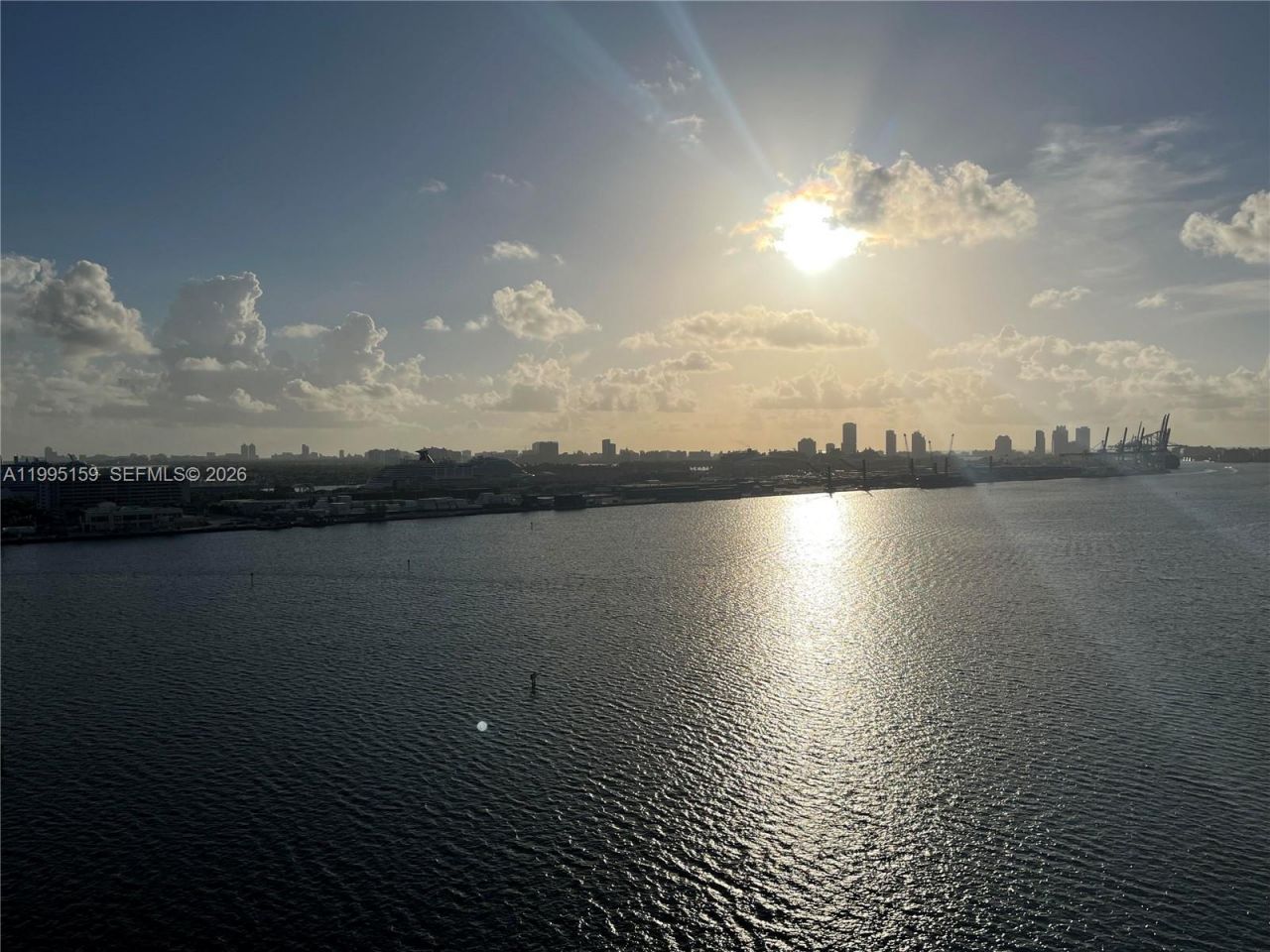 808 Brickell Key Dr, Unit 2002, Miami, FL 33131 Photo