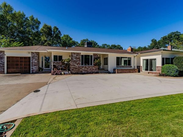 169 N. Main St., Angels Camp, CA 95222