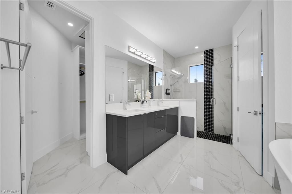 523 NW 16th Pl, Cape Coral, FL 33993 Photo