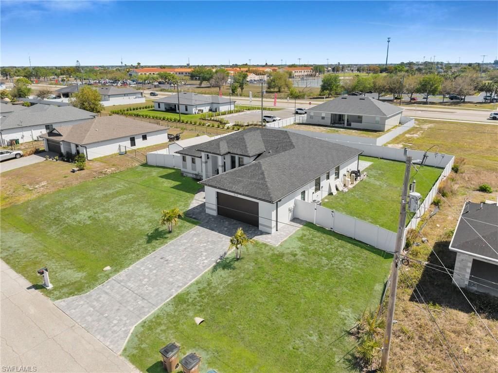 523 NW 16th Pl, Cape Coral, FL 33993 Photo