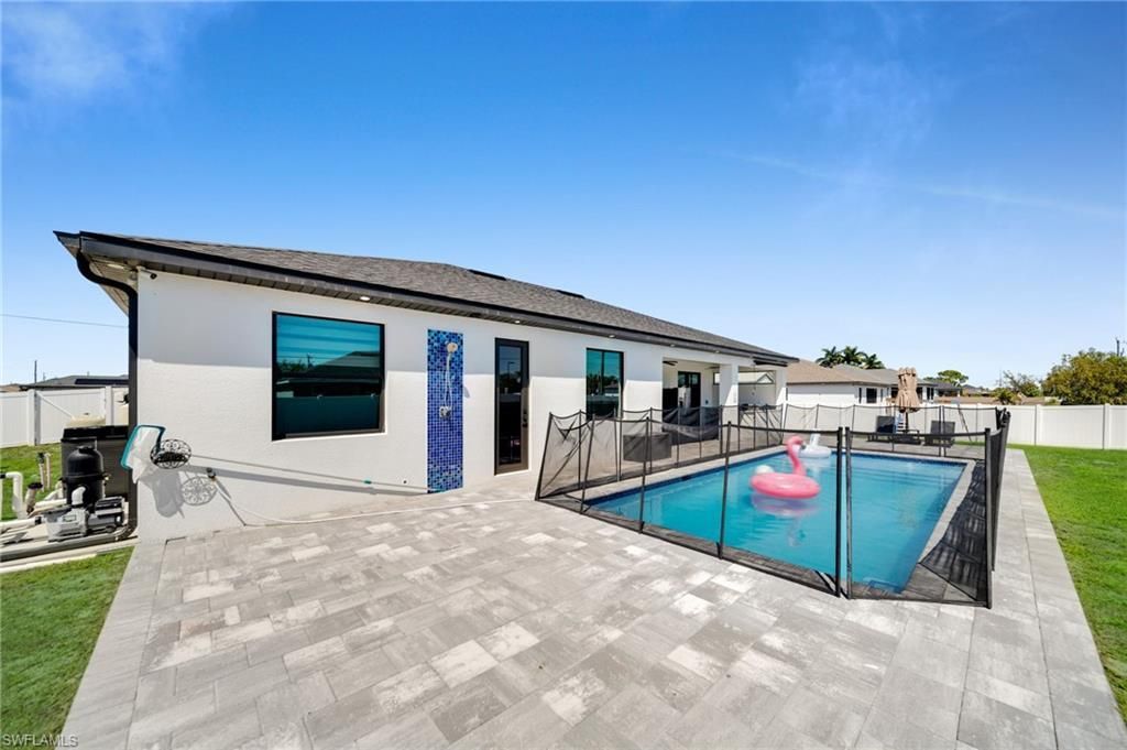 523 NW 16th Pl, Cape Coral, FL 33993 Photo