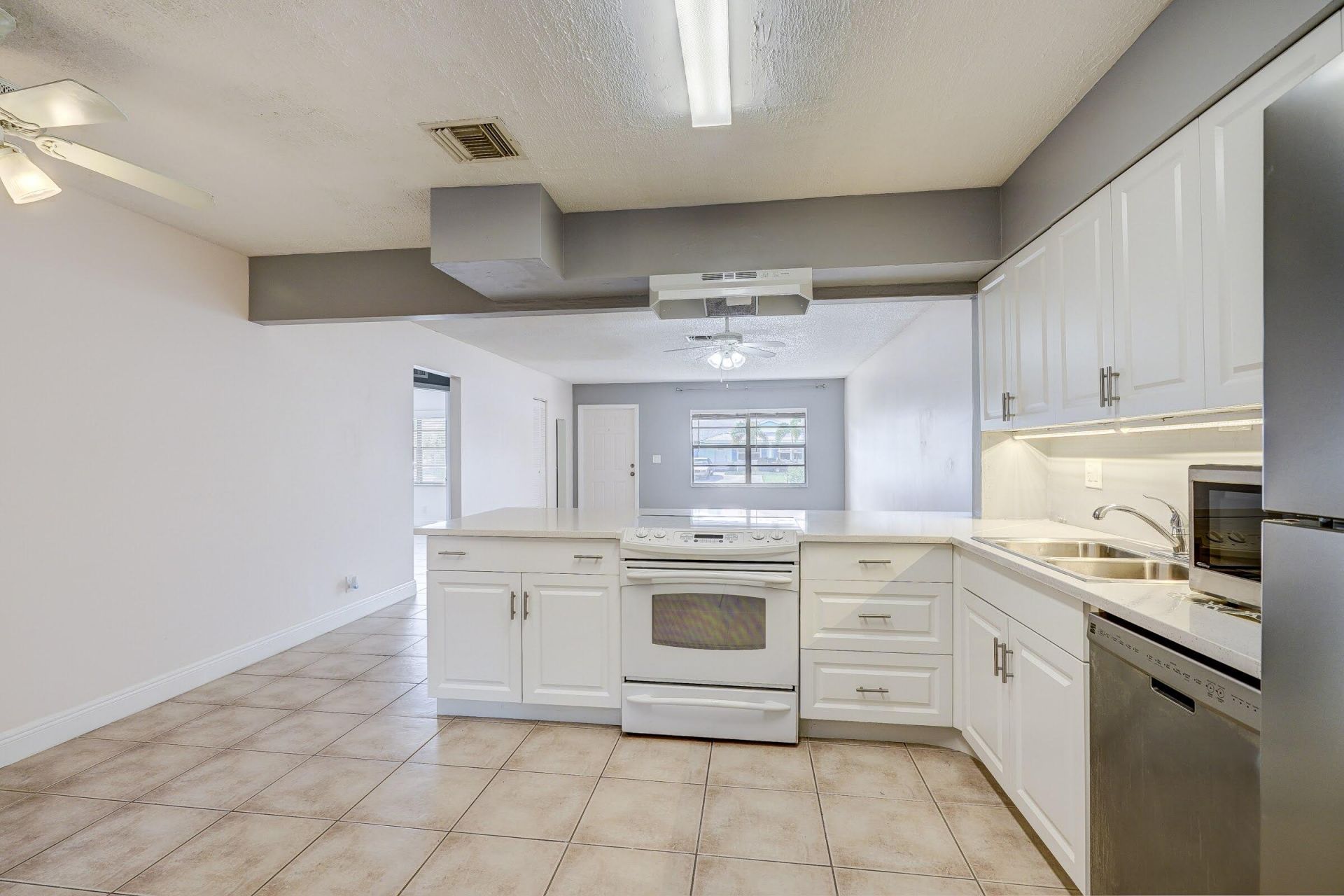 3929 Kenas Street, Palm Beach Gardens, FL 33403 Photo