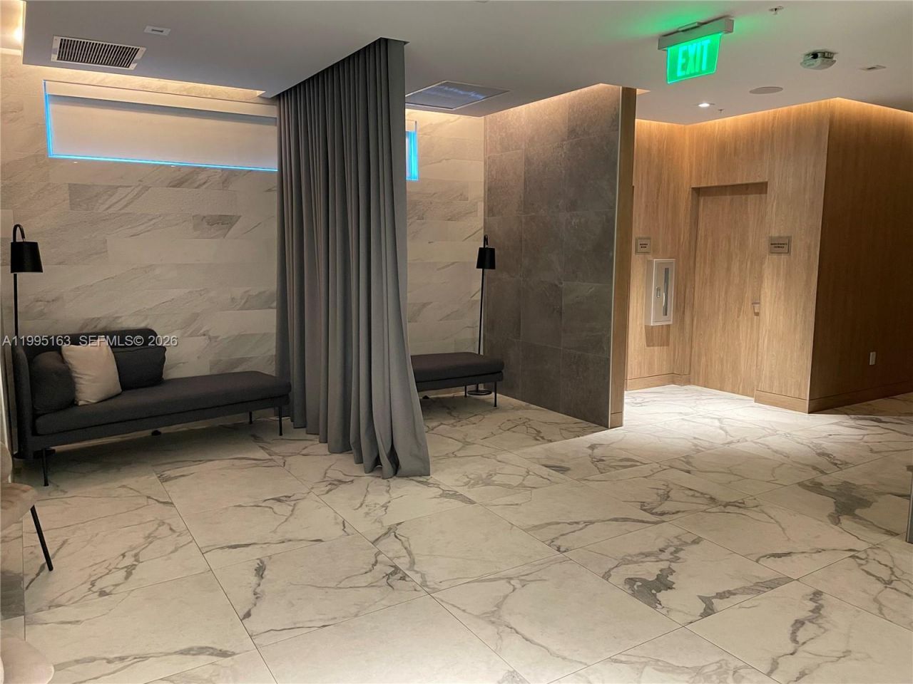 90 SW 3rd Street, Unit 1809, Miami, FL 33130 Photo