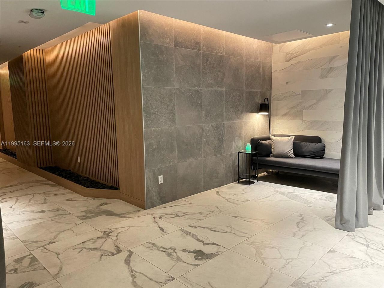 90 SW 3rd Street, Unit 1809, Miami, FL 33130 Photo