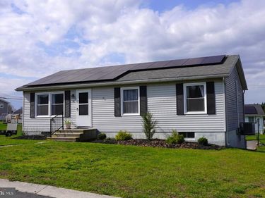 85 E LOCUST LANE, NEW OXFORD, PA 17350