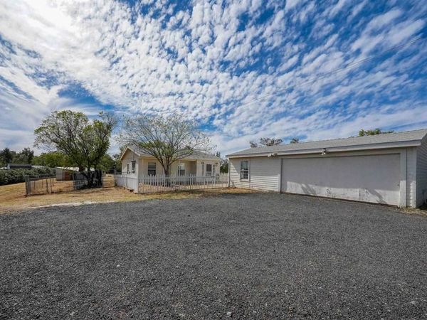 354 Magnolia Avenue, Ramona, CA 92065