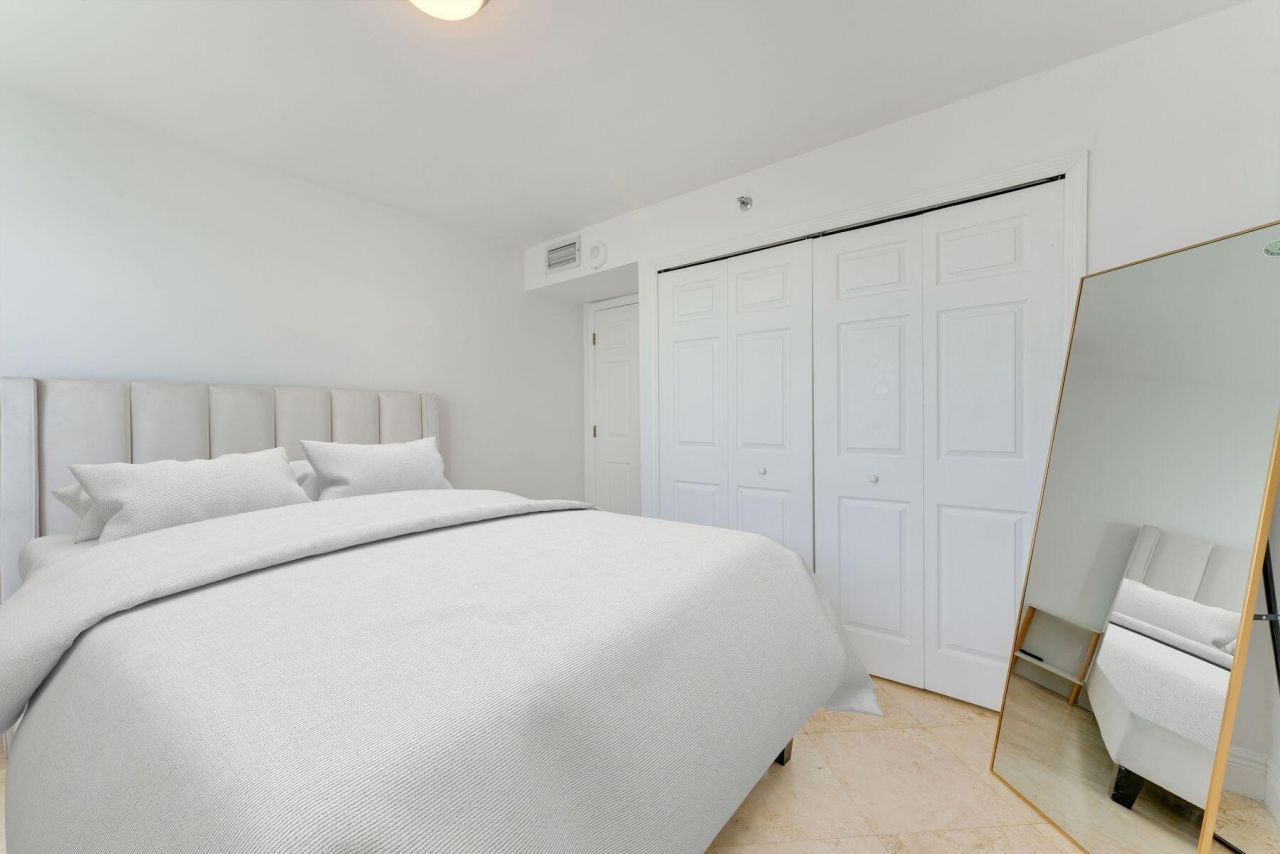 770 Claughton Island Drive, Miami, FL 33131 Photo