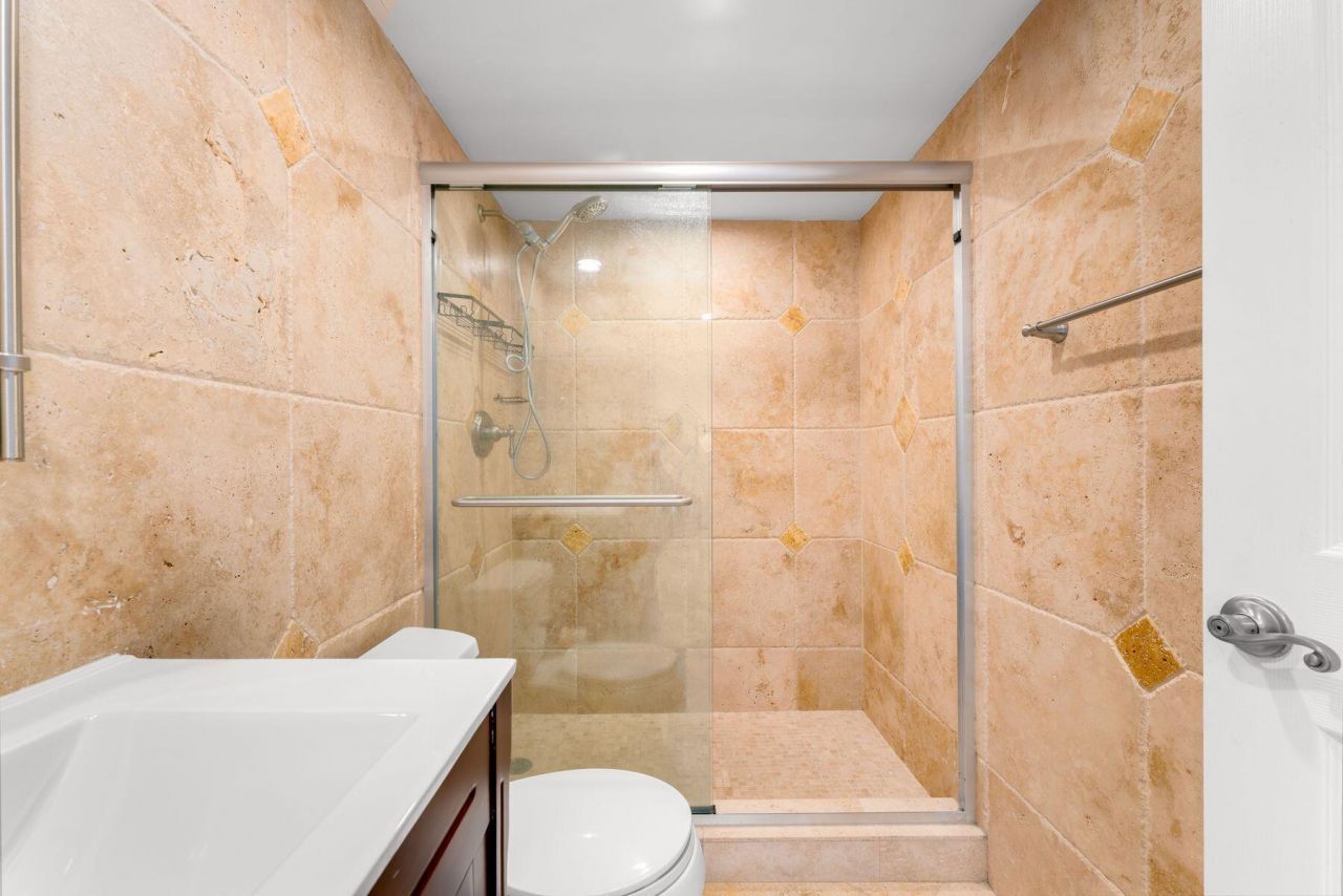 770 Claughton Island Drive, Miami, FL 33131 Photo