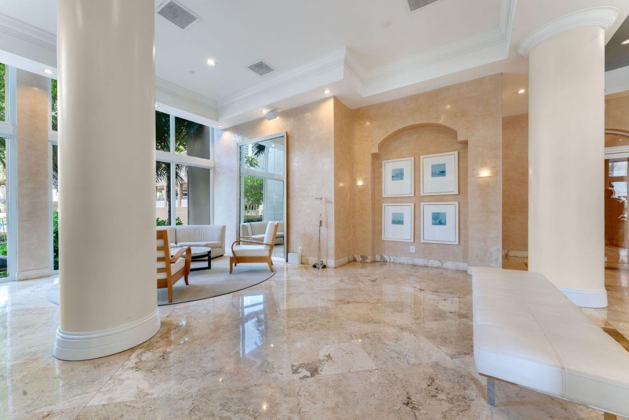 770 Claughton Island Drive, Miami, FL 33131 Photo