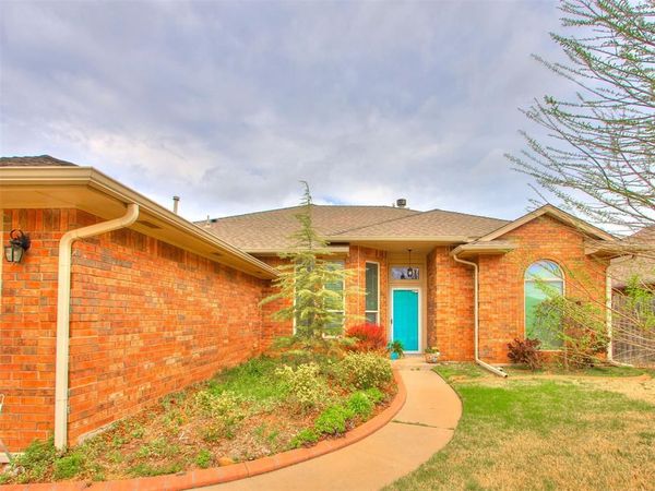 8425 NW 77th Place, Oklahoma City, OK 73132