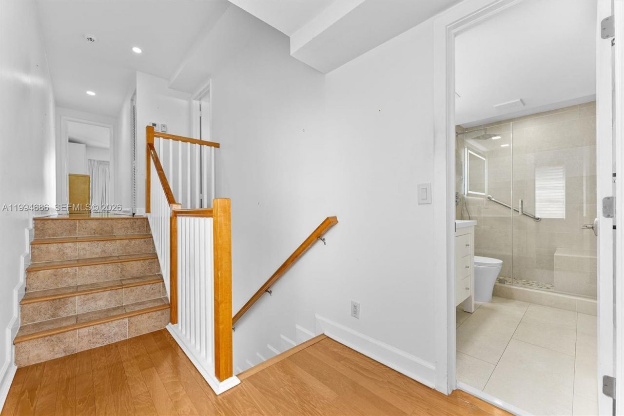 392 Golfview Rd , Unit A, North Palm Beach, FL 33408 Photo