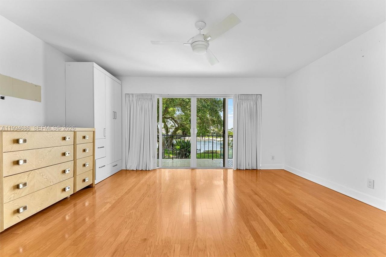 392 Golfview Rd , Unit A, North Palm Beach, FL 33408 Photo