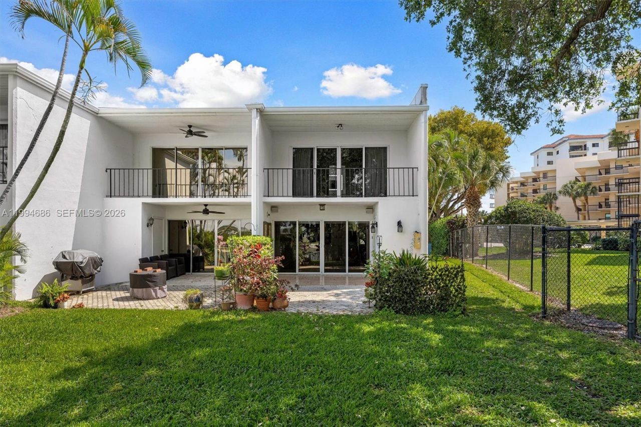 392 Golfview Rd , Unit A, North Palm Beach, FL 33408 Photo