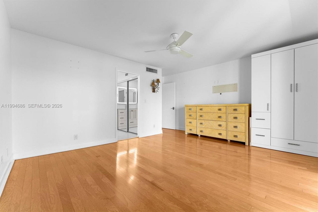 392 Golfview Rd , Unit A, North Palm Beach, FL 33408 Photo