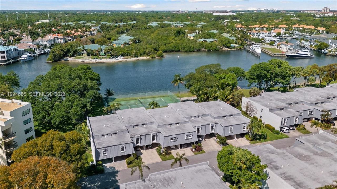 392 Golfview Rd , Unit A, North Palm Beach, FL 33408 Photo