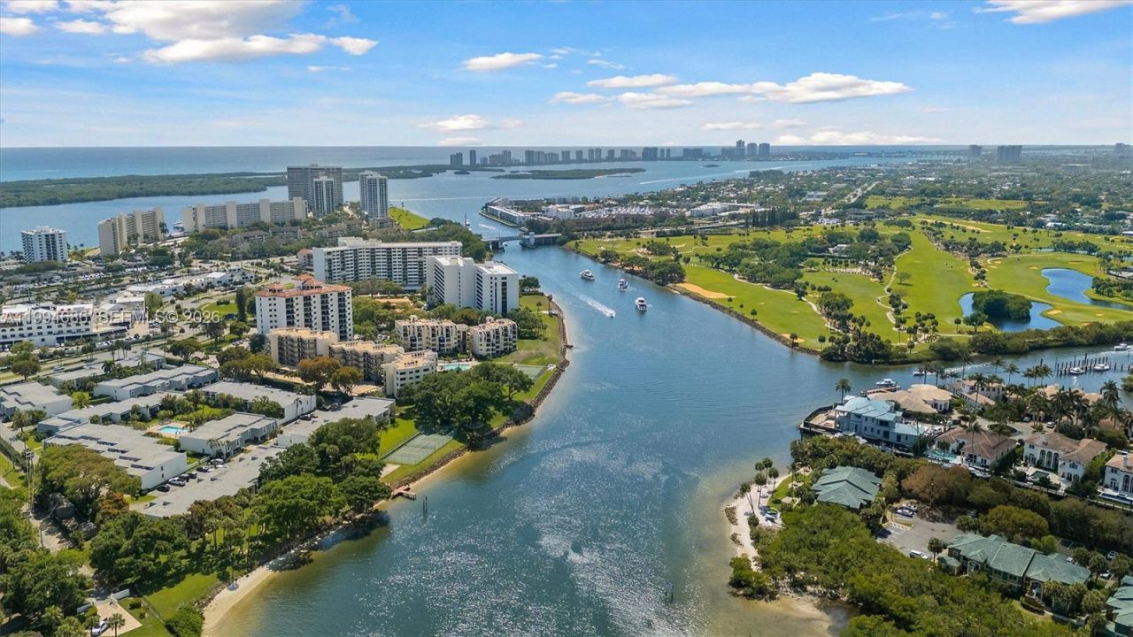 392 Golfview Rd , Unit A, North Palm Beach, FL 33408 Photo