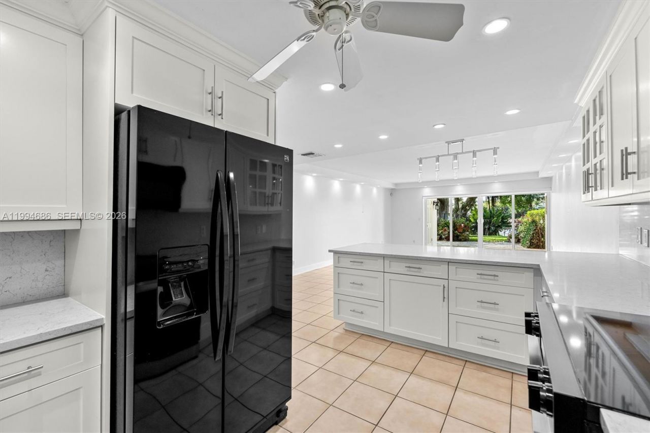 392 Golfview Rd , Unit A, North Palm Beach, FL 33408 Photo