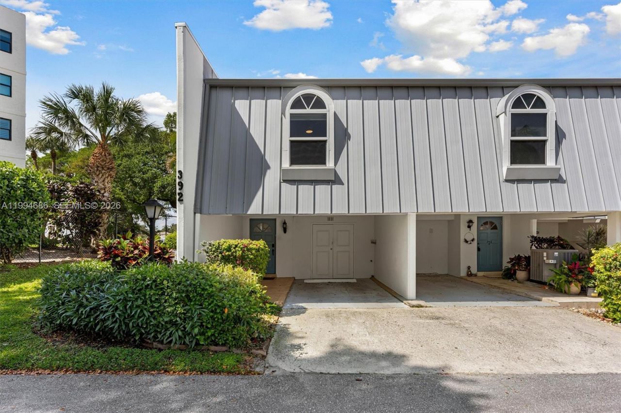 392 Golfview Rd , Unit A, North Palm Beach, FL 33408 Photo