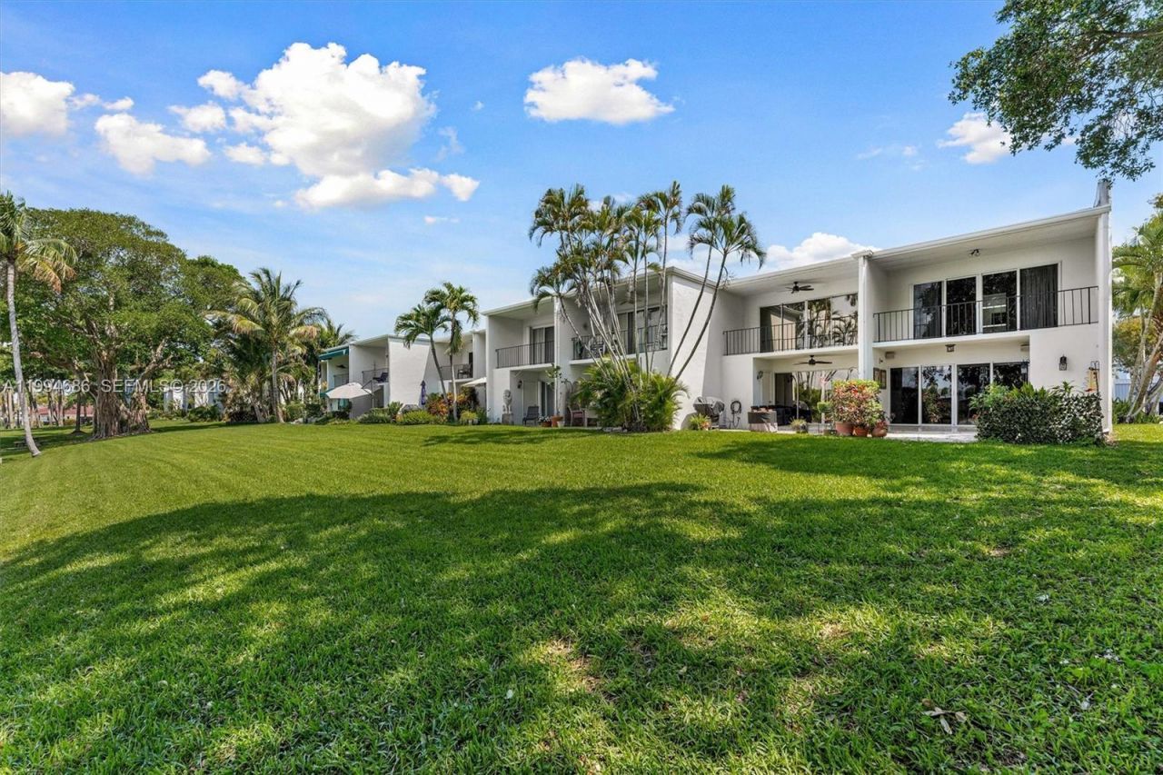 392 Golfview Rd , Unit A, North Palm Beach, FL 33408 Photo