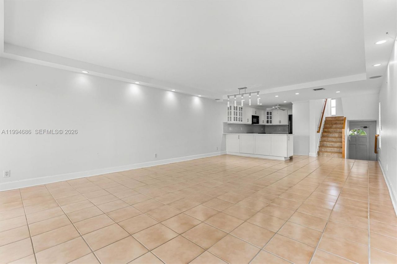 392 Golfview Rd , Unit A, North Palm Beach, FL 33408 Photo