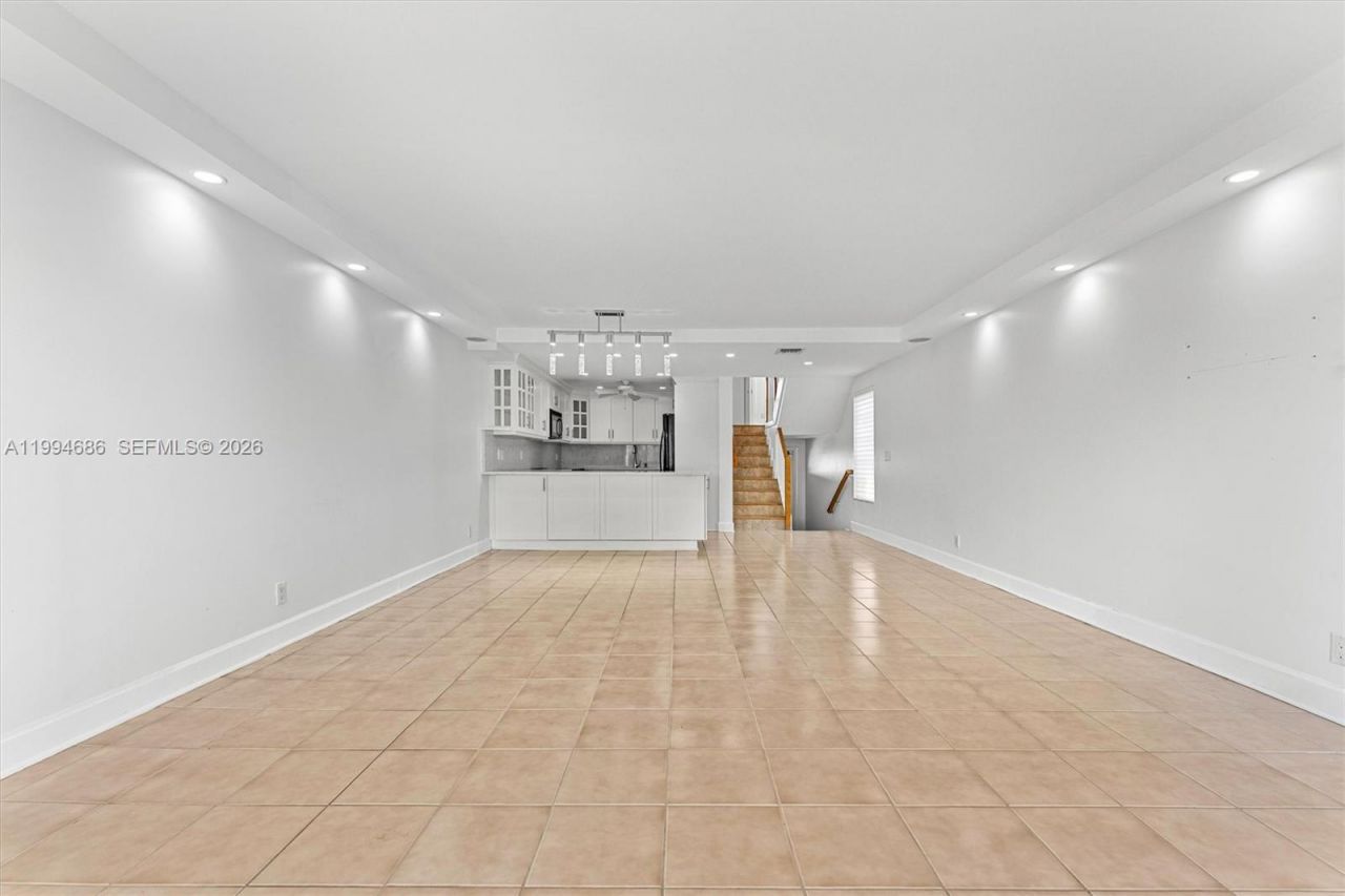 392 Golfview Rd , Unit A, North Palm Beach, FL 33408 Photo