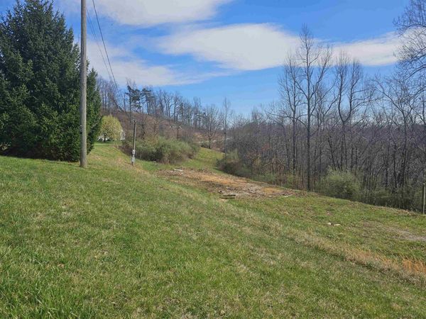 6207 Tarpin Ridge , Catlettsburg, KY 41129