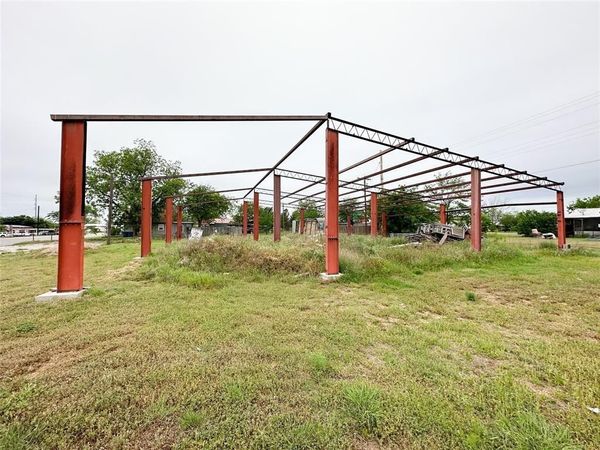511 E 8th Street , Cisco, TX 76437