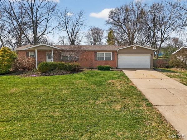 879 Starlight Drive , St Charles, MO 63304