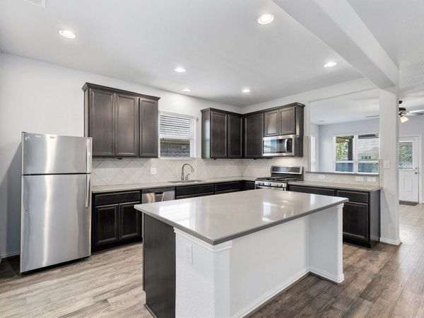 497 Esperanza DR, Buda, TX 78610