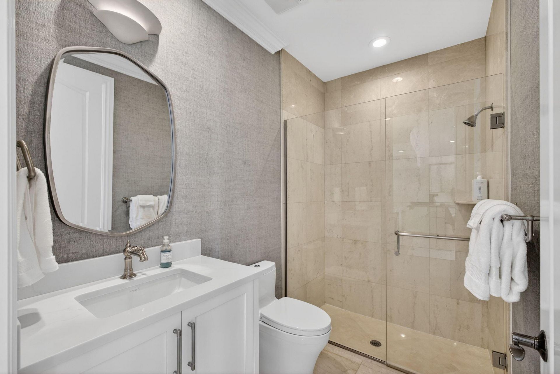 24 Marina Gardens Drive, Palm Beach Gardens, FL 33410 Photo