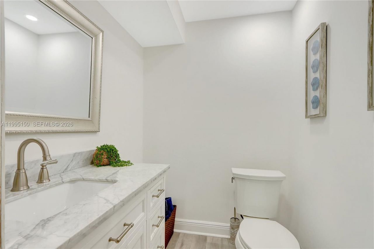 5509 SW 6th St , Miami, FL 33134 Photo