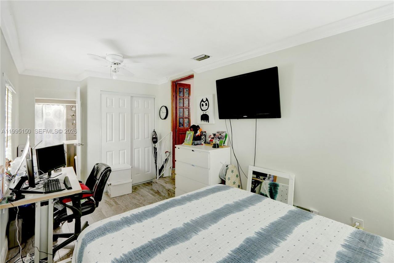 5509 SW 6th St , Miami, FL 33134 Photo