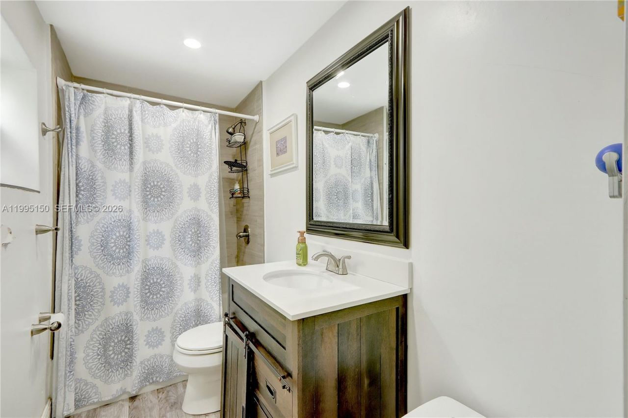 5509 SW 6th St, Miami, FL 33134 Photo