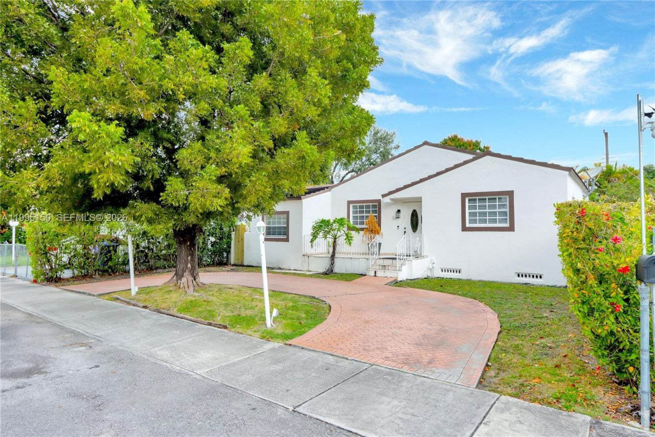 5509 SW 6th St, Miami, FL 33134 Photo