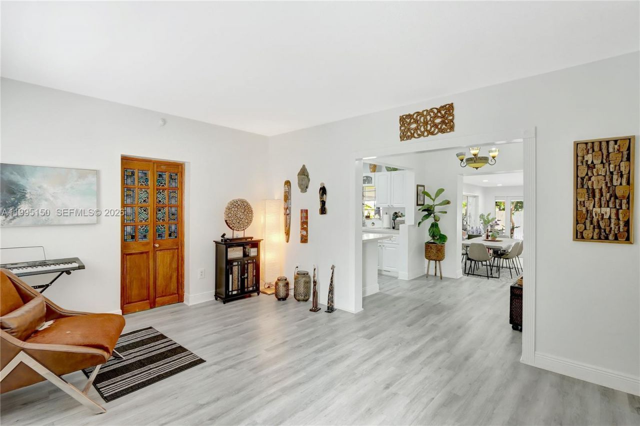 5509 SW 6th St, Miami, FL 33134 Photo