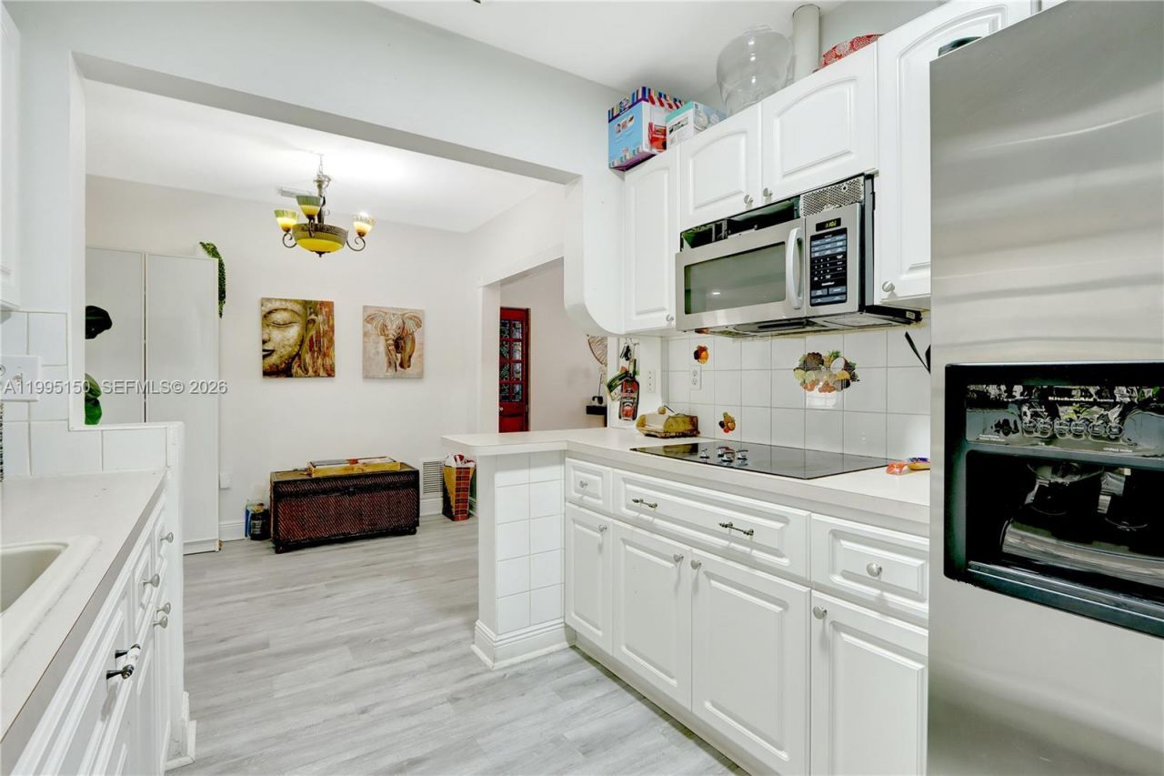 5509 SW 6th St, Miami, FL 33134 Photo