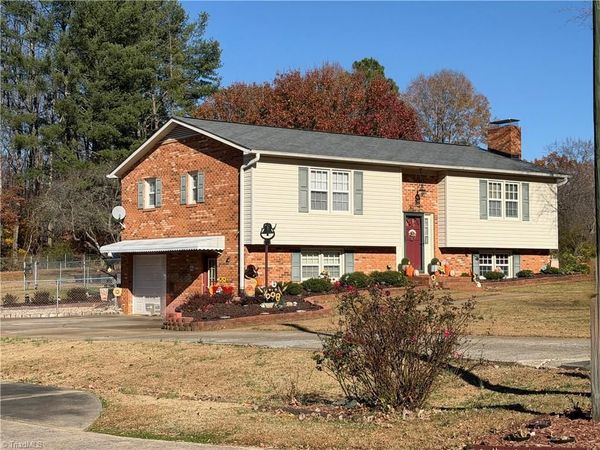 130 Winchester Drive , King, NC 27021