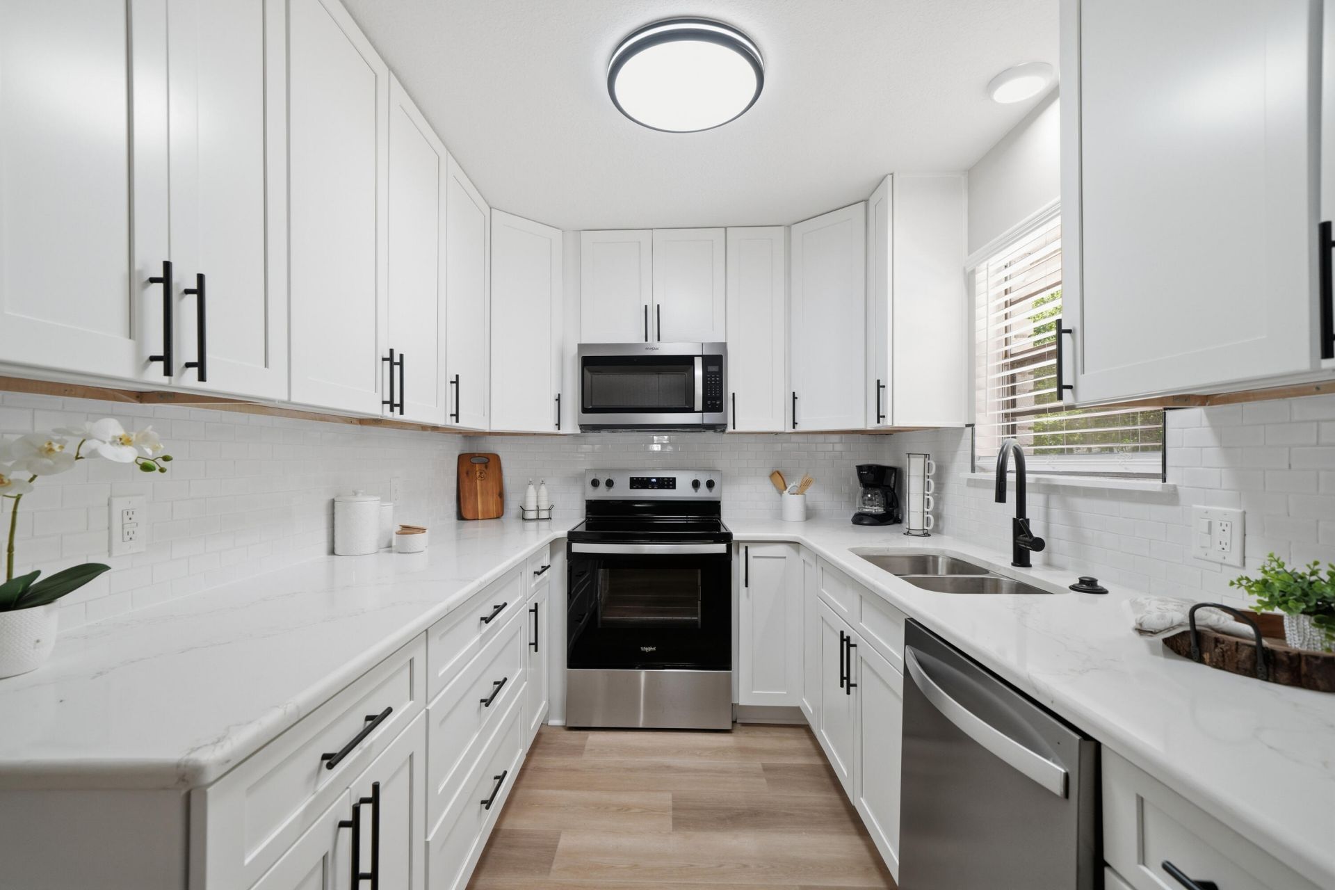 1309 Sunshine Drive, Crestview, FL 32539 Main Photo