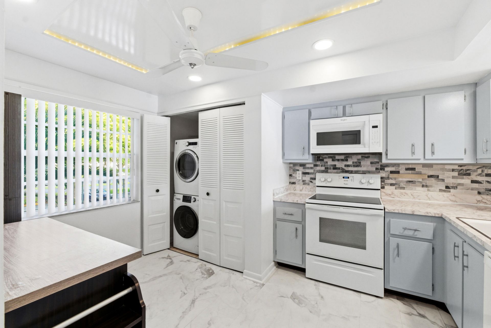 1650 NW 80th Avenue, Unit Apt 204, Margate, FL 33063 Photo